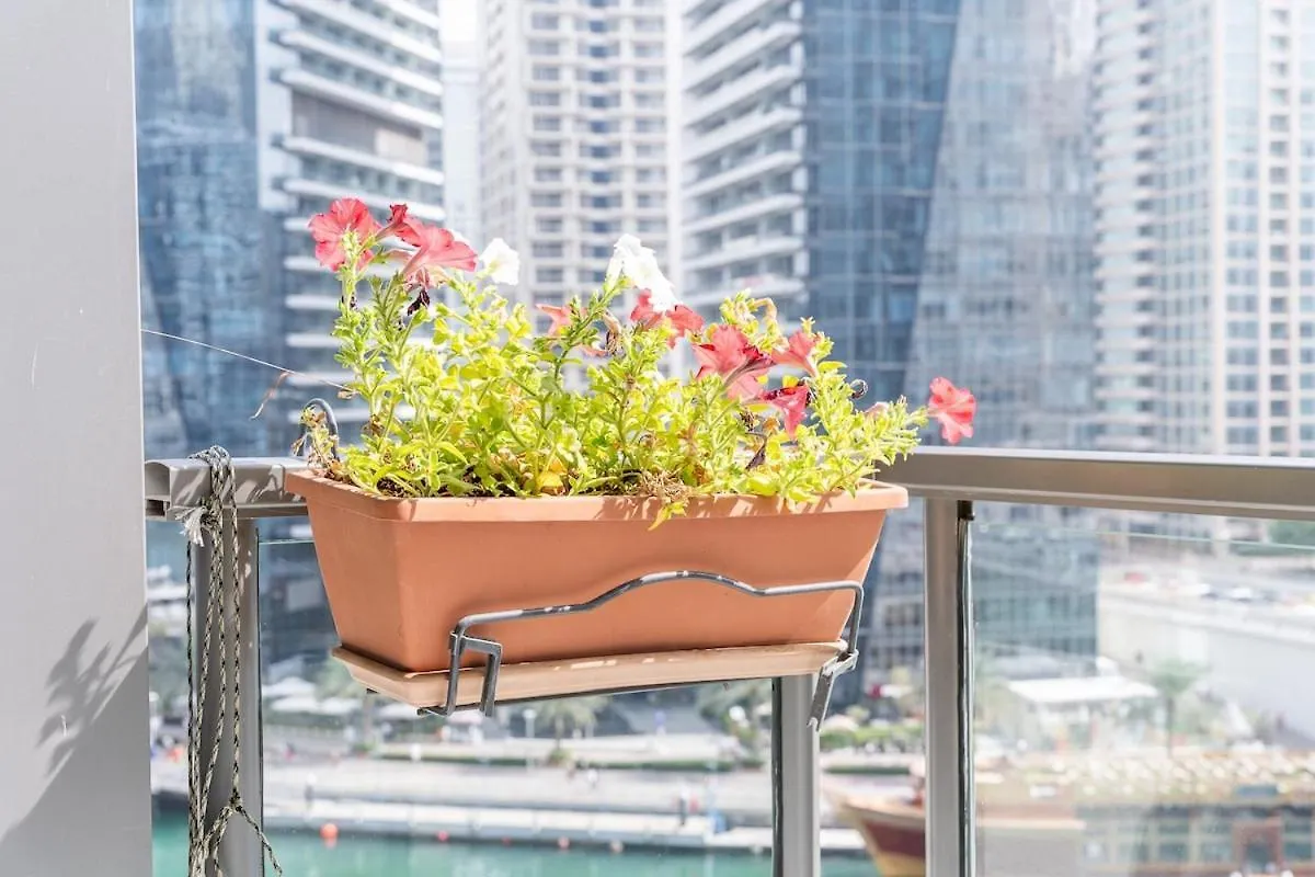 Marina Oasis Cozy 1-Bed Flat With Stunning Views Lägenhet Dubai