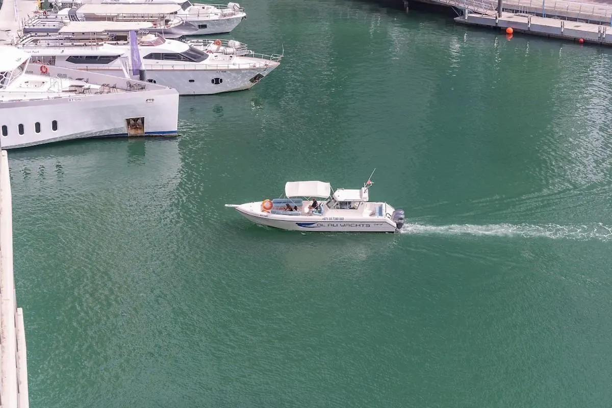 Marina Oasis Cozy 1-Bed Flat With Stunning Views Apartment Dubai